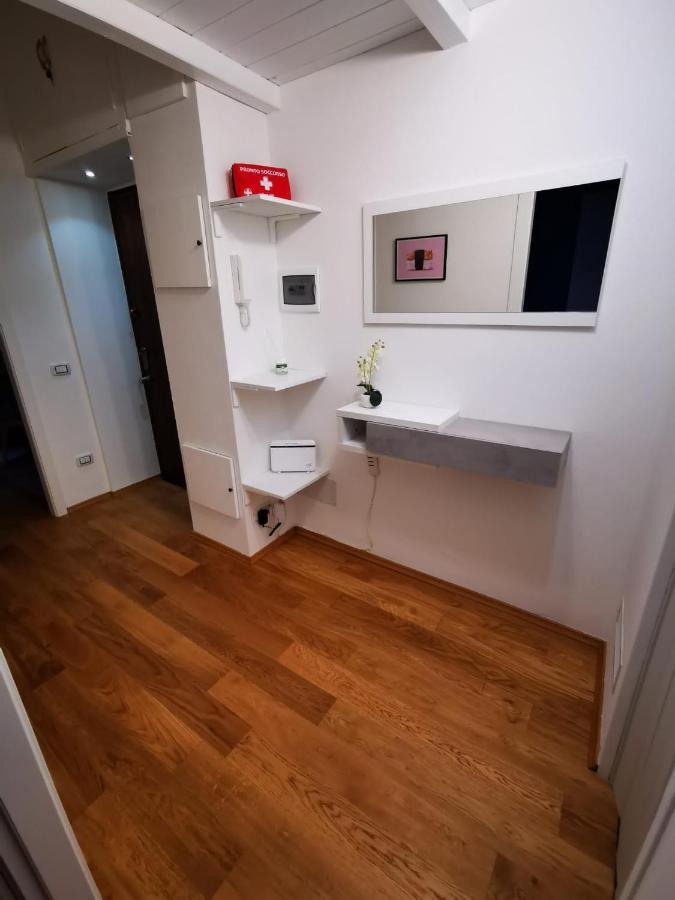 Amio Apartment - Next To M5 Ca Granda Милан Экстерьер фото